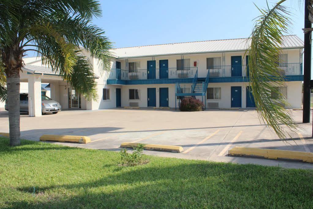 Texas Inn San Benito Near Harlingen Exteriör bild